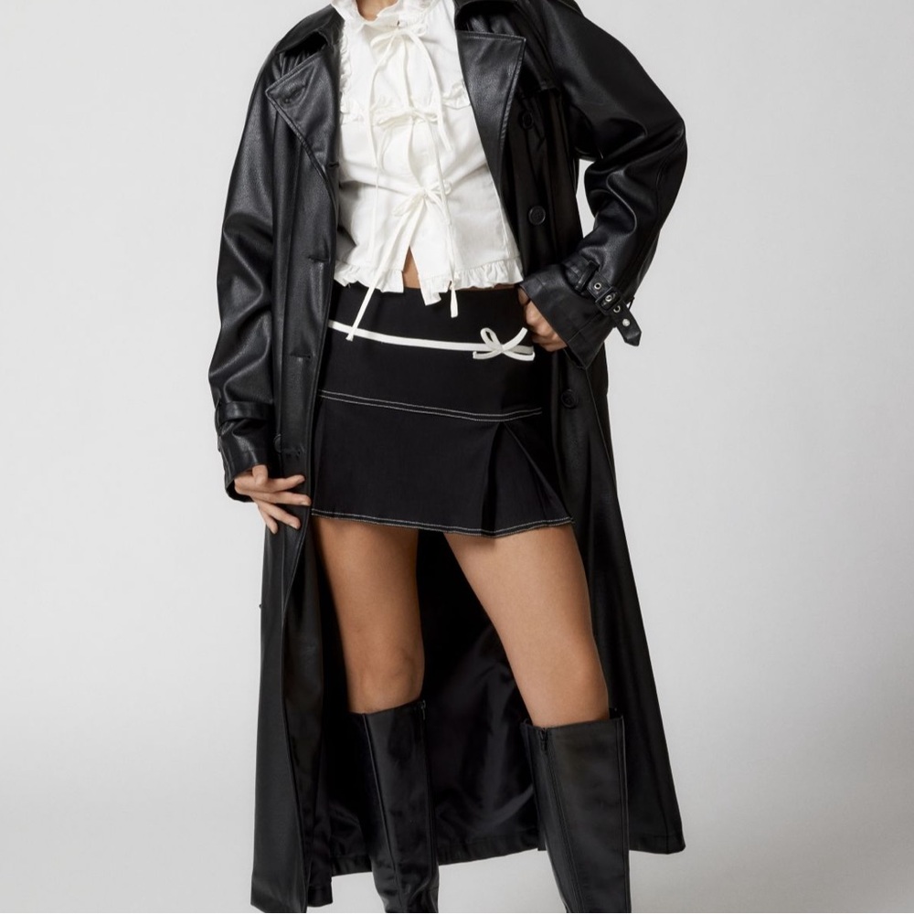 Motel rocks istari bow mini skirt in black